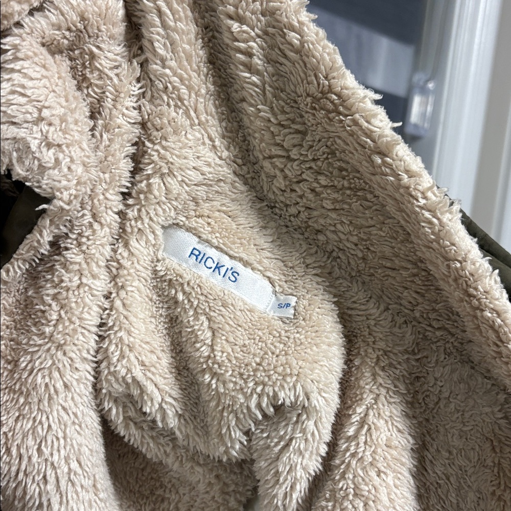Ricki’s Spring Parka - Picture 8 of 8